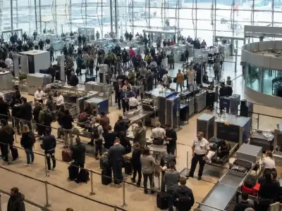 Frankfurt Airport Security Wait Times by Terminal & Peak Hours