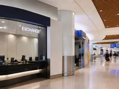 Where to Find Currency Exchange at Sydney Airport Before and After Security?